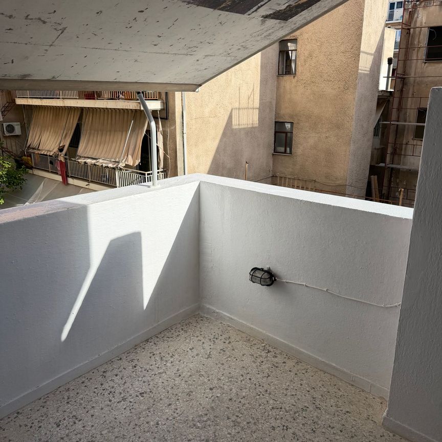 Ενοικίαση κατοικίας, 32 τ.μ., Καλλιθέα, 400 € - Photo 1