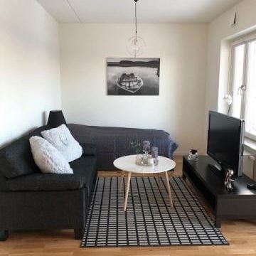 1,5:A I SPÅNGA UTHYRES - Foto 1