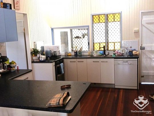 Cottage Queenslander - Photo 1