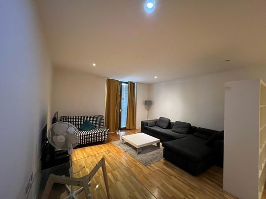 1 Bed Flat, Piccadilly Place, M1 - Photo 1