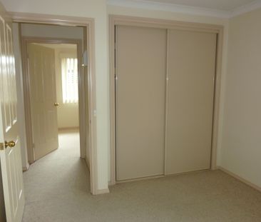 Comfortable East Albury Unit - Photo 1