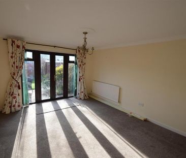 3 bedroom terraced house to rent - Photo 1