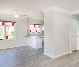 2 Bedroom Unit In Prime Location - Photo 2