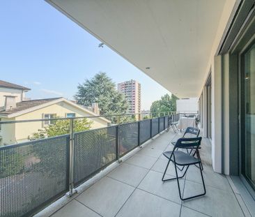 AVEC CLIMATISATION INTEGREE - Grand 4.5 pièces de 130m² PPE - Terra... - Photo 3