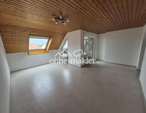 Exklusive zentrale 3,5 Zimmer Dachgeschosswohnung mit geh. Innenausstattung, Loggia und EBK - Foto 1