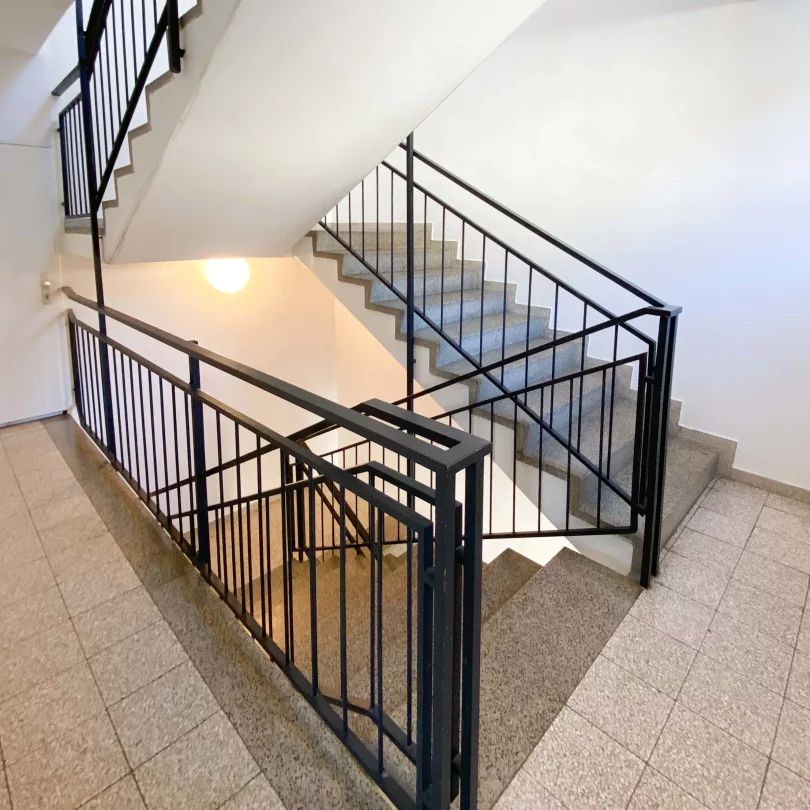 Ruhig gelegene 1-Zimmer-Wohnung mit Loggia in Purkersdorf zu vermieten - Photo 1