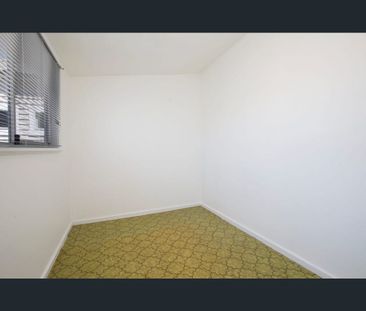 2/51 Everton Street, Hamilton, NSW 2303 - Photo 4