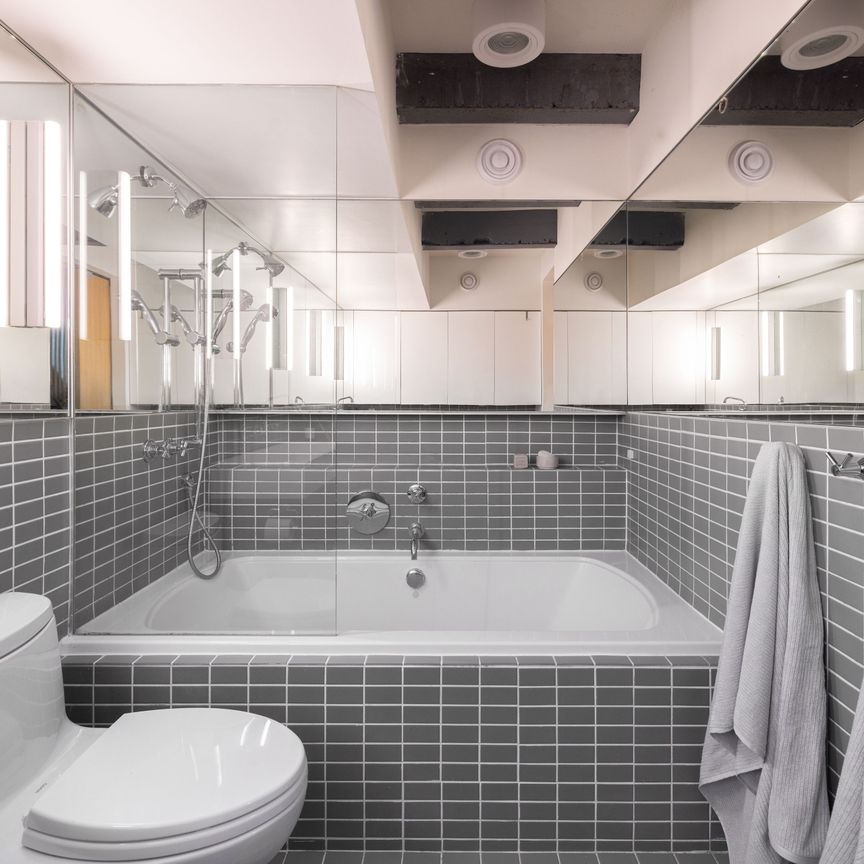 For Lease - 67 Elm Grove Avenue Unit# rear, Toronto, Ontario - Photo 1