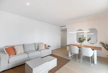 Carrer de Pi i Margall, Badalona, Catalonia 08912