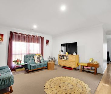 Spacious 4-Bedroom Family Home for Rent in Bonshaw - Photo 3