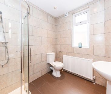 6 bedroom terraced house to rent - Photo 5