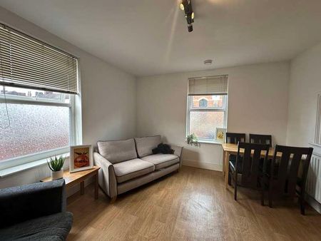 West End // Bed & Bath // Aug, LN1 - Photo 3