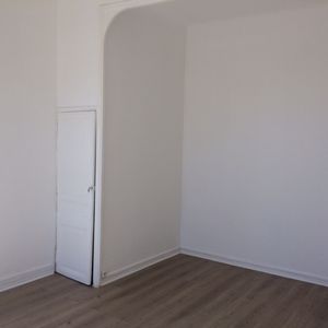 Location appartement Marseille 1er (13001) - Photo 2