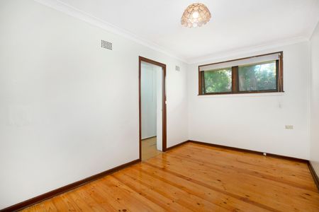 18 Wanawong Drive, Thornleigh NSW 2120 - House For Rent | Domain - Photo 3
