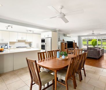 Spacious Single Level Family Home in Convenient Location - Photo 3