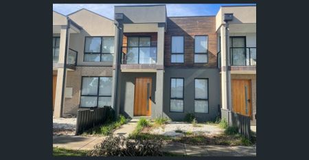 Neat Townhouse in a convenient location - Photo 2