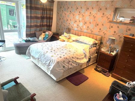 Broadgate, Spalding, Sutton St. James - Photo 2