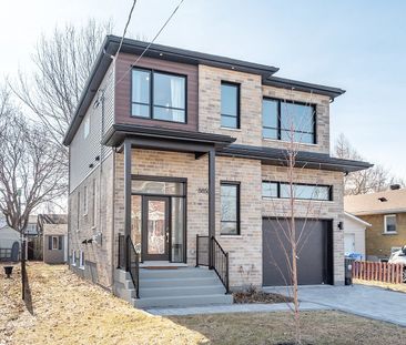 Maison à étages - 5850 Rue Alain - Photo 1