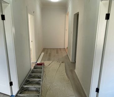 FRONT HOUSE, RENOVATED, BILLS INCLUDED - Photo 2