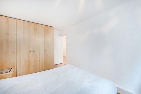 1 Bed Flat, Belsize Avenue, NW3 - Photo 5