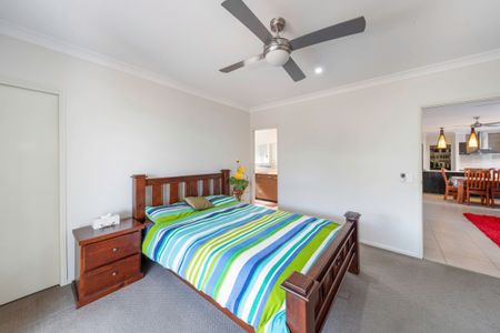 568 Robinson Rd W, Aspley QLD 4034 - House For Rent - $870 | Domain - Photo 5