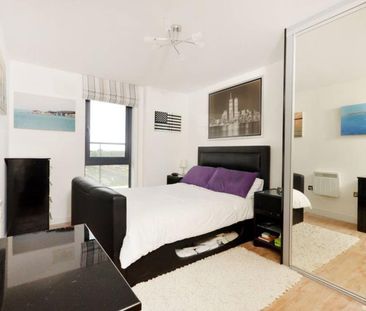 2 bedroom penthouse to rent - Photo 5