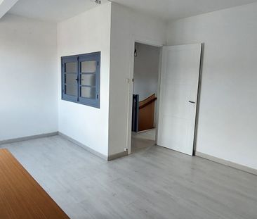 Location Maison 4 pièces 80m² CAMBRAI 59400 - Photo 6