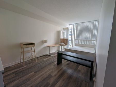 For Lease - 21 Nelson Street Unit# 917, Toronto, Ontario - Photo 5