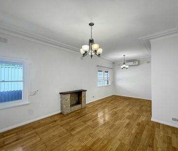 Spacious 3 Bedroom Family Home! - Photo 1
