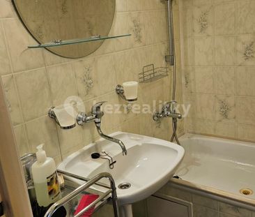 Pronájem bytu 1+kk • 31 m² bez realitkyNa Vrších, Praha - Strašnice - Photo 6