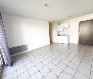 Location Appartement 2 pièces 31m² ONET LE CHATEAU 12850 - Photo 5