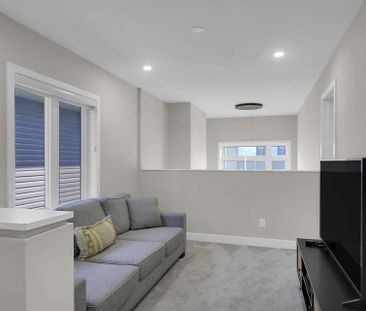 For Lease - 357 Shoveler Grove, Blossom Park - Airport and Area, On... - Photo 6