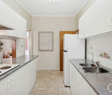 Open the Door to Spacious Living with Fantastic Outdoor Entertaining - Photo 4