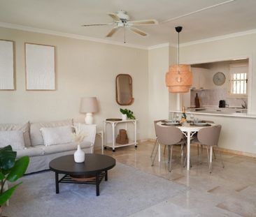 2 Bedroom Apartment For Rent in Estepona, Málaga - Photo 1