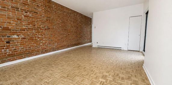 Superbe 3 1/2 rue St-Urbain, Montréal! - Photo 2