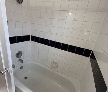 For Lease - 4099 Bathurst Street Unit# 4, Toronto, Ontario - Photo 1