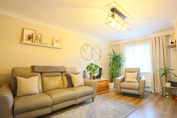 3 bedroom terraced house to rent - Photo 1