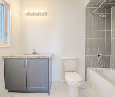 For Lease - 2988 Monarch Drive Unit# Upper, Orillia, Ontario - Photo 6