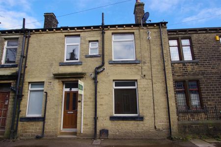 2 bedroom terraced house to rent - Photo 4