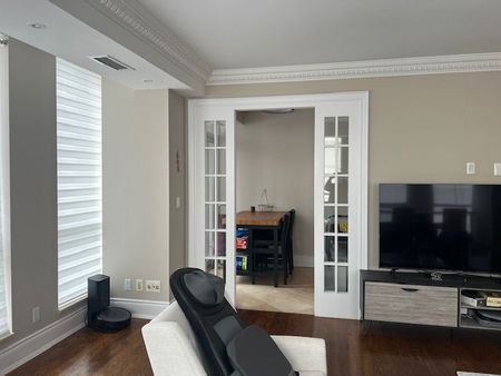 For Lease - 10 Bellair Street Unit# 902, Toronto, Ontario - Photo 2