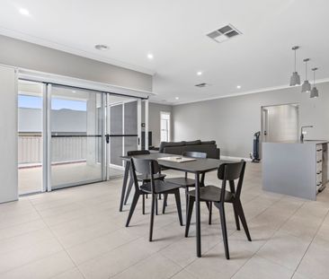 10 Florey Street Lloyd NSW - Photo 3