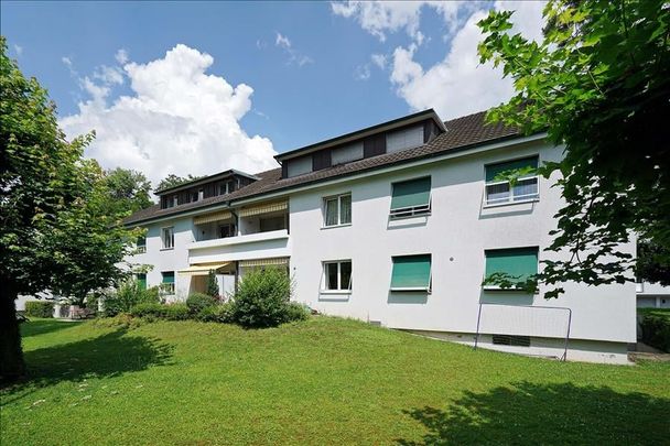 "Dachwohnung in ruhiger Liegenschaft" - Foto 1