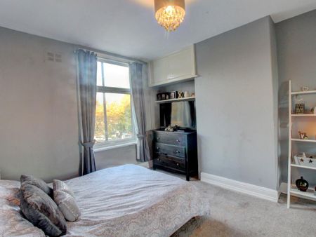 Henley Crescent, Leeds - Photo 4