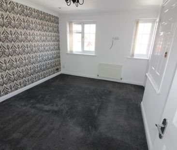 2 bedroom semi-detached house to rent - Photo 3