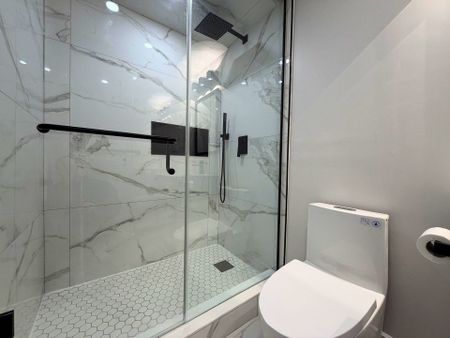 For Lease - 27 Belay Bend, East Gwillimbury, Ontario - Photo 4