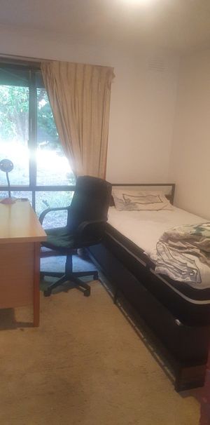 Vermont South - Photo 1