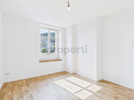 Charming 3.5-room apartment in a listed building in Büsserach - Photo 4
