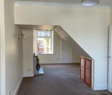 2 bedroom property to rent - Photo 1