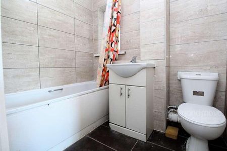 Old Park Mews, Hounslow, TW5 - Photo 5