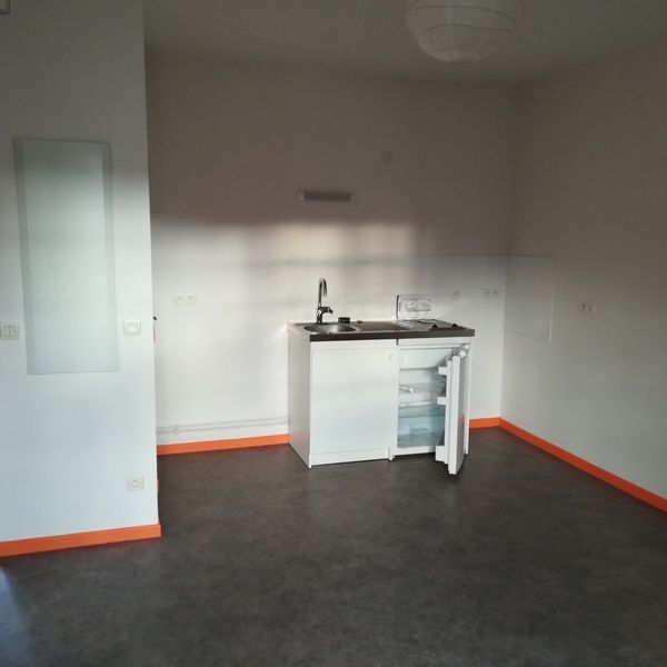 Appartement T2 dans la résidence LE PRIEURE à Blesle - Photo 1